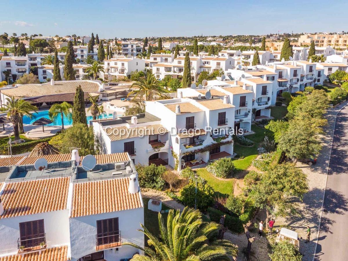 Coastal Retreat With Pool And Beach Access By Drago Rentals Albufeira Eksteriør billede