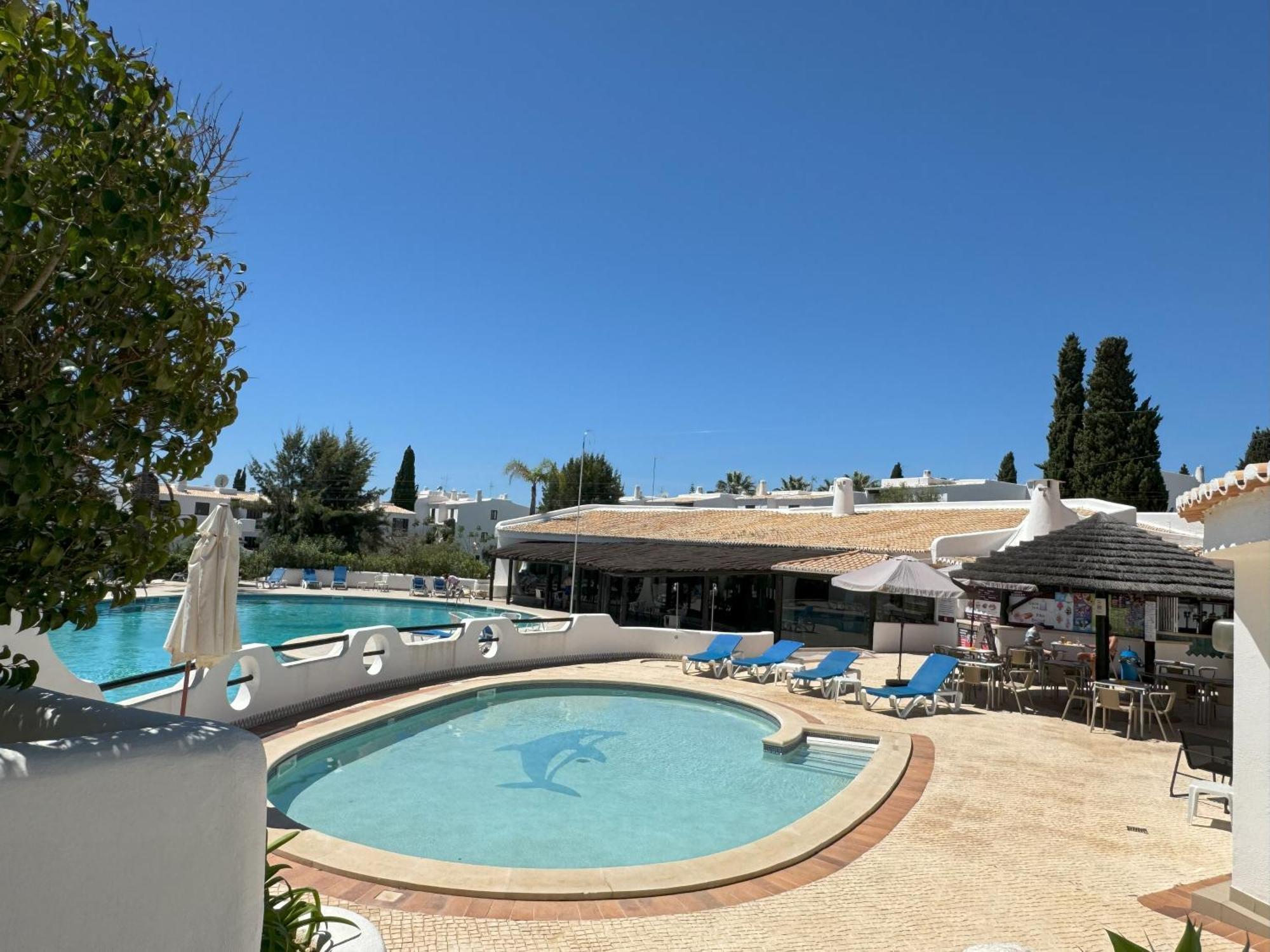 Coastal Retreat With Pool And Beach Access By Drago Rentals Albufeira Eksteriør billede
