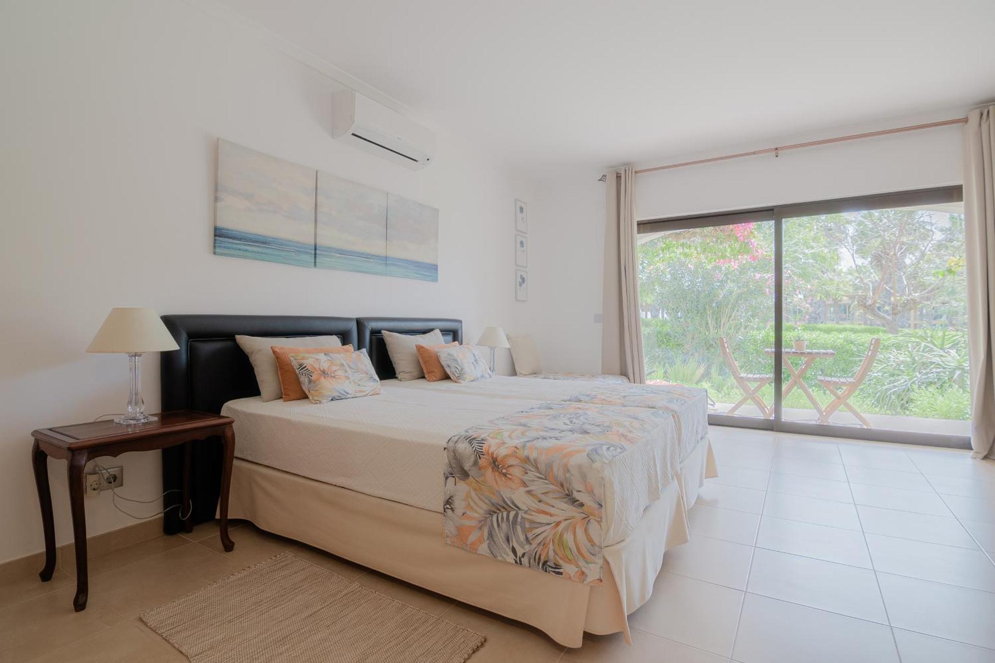 Coastal Retreat With Pool And Beach Access By Drago Rentals Albufeira Eksteriør billede