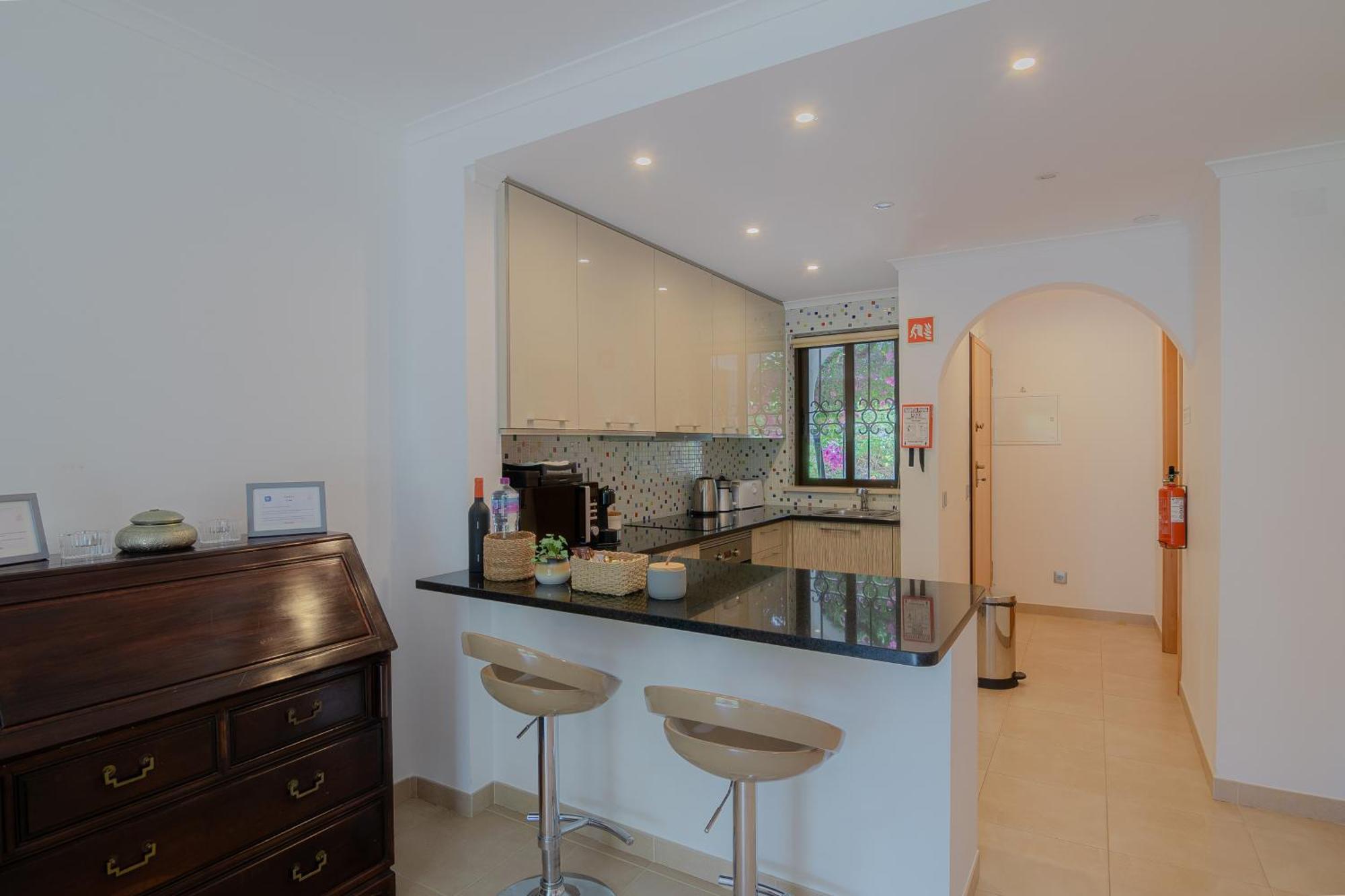 Coastal Retreat With Pool And Beach Access By Drago Rentals Albufeira Eksteriør billede