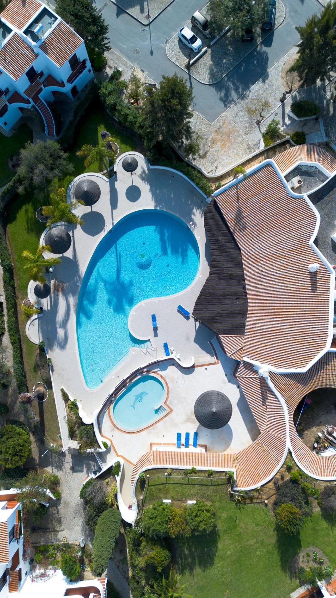 Coastal Retreat With Pool And Beach Access By Drago Rentals Albufeira Eksteriør billede