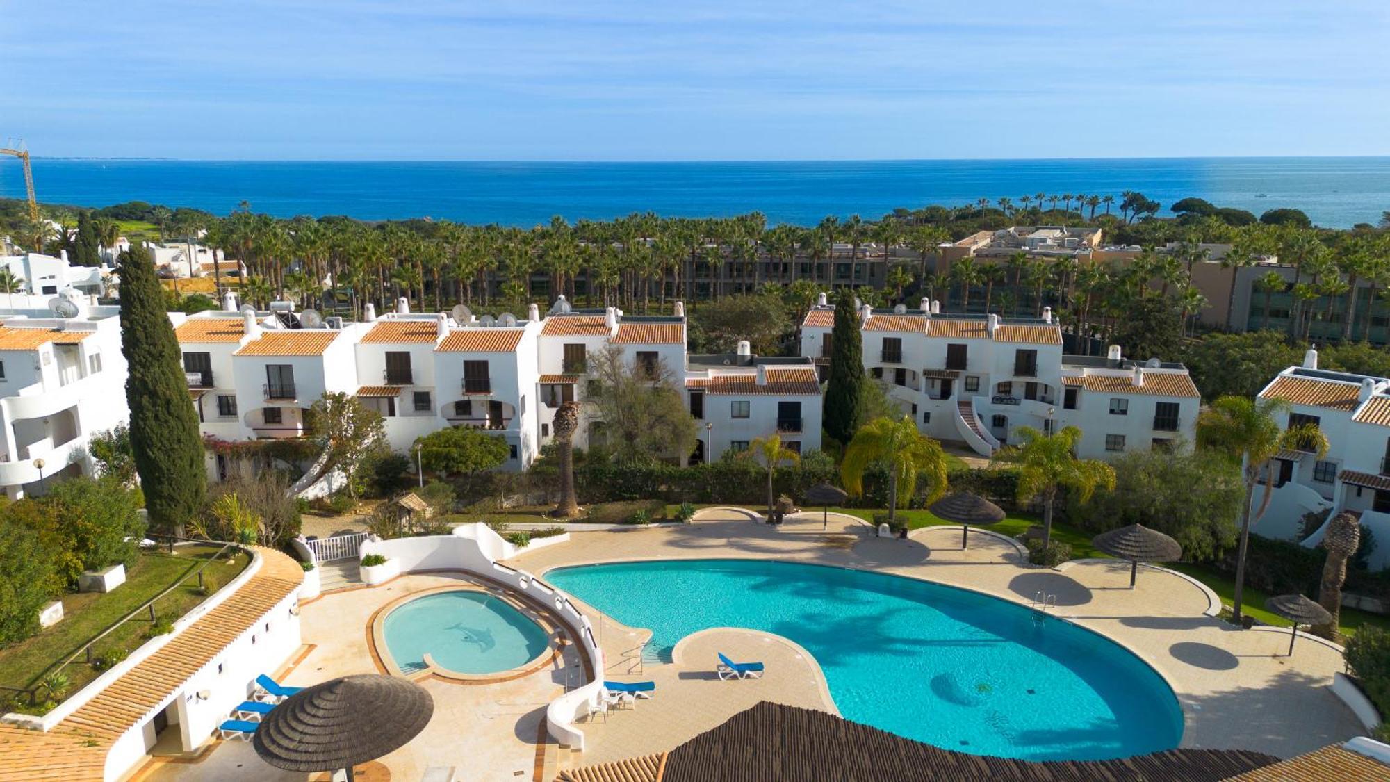 Coastal Retreat With Pool And Beach Access By Drago Rentals Albufeira Eksteriør billede