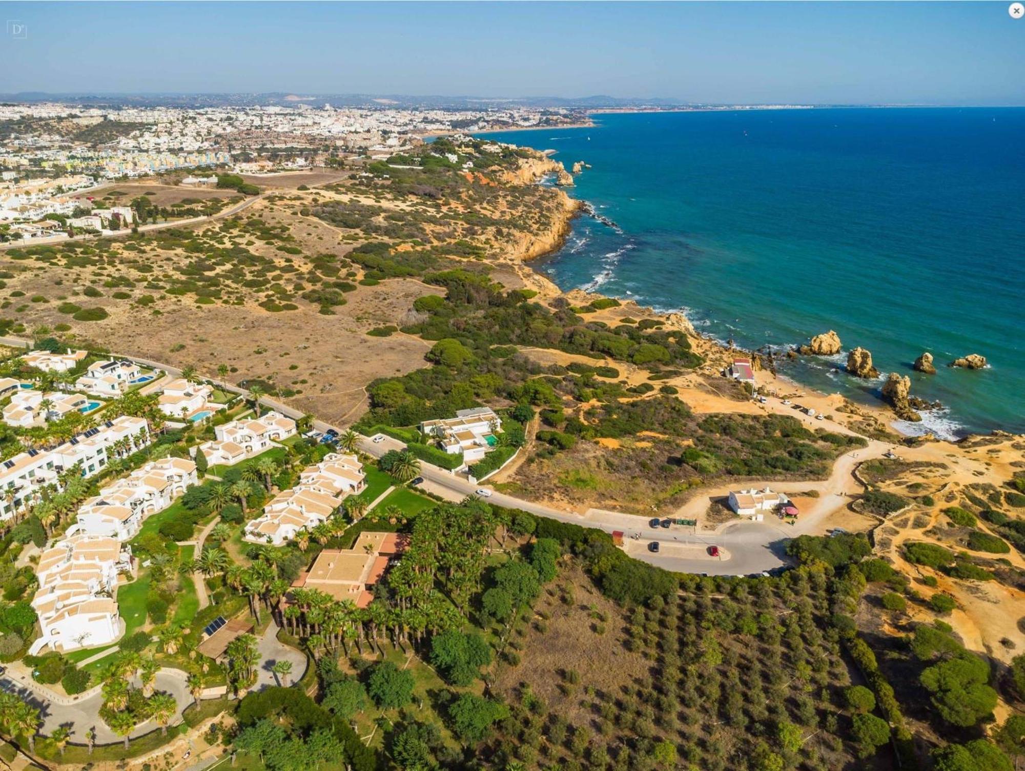 Coastal Retreat With Pool And Beach Access By Drago Rentals Albufeira Eksteriør billede